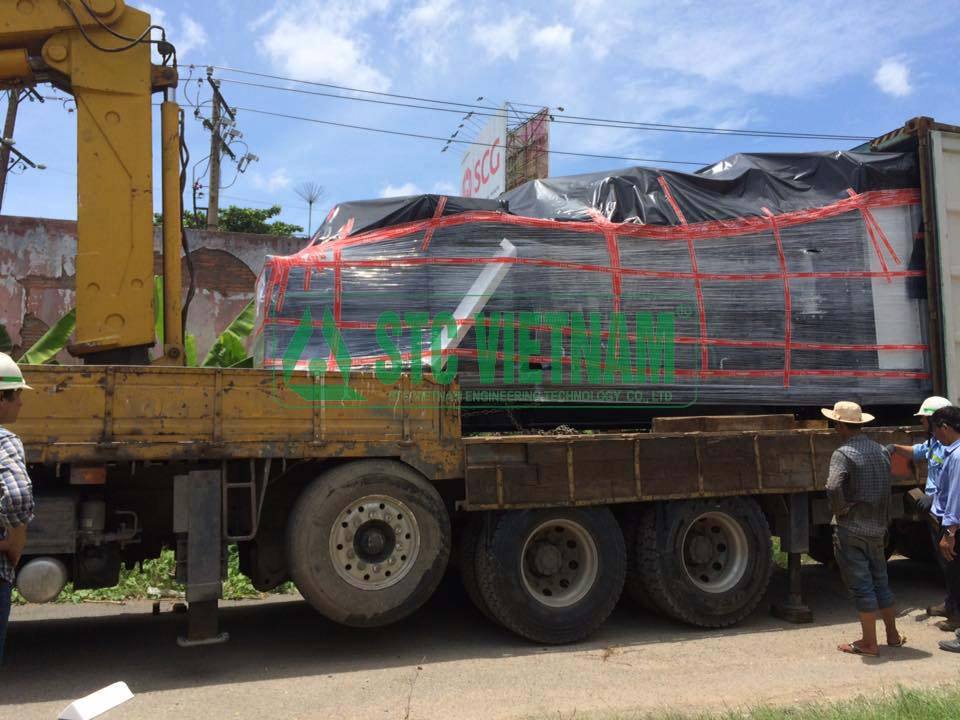 Unloading the generator installation container